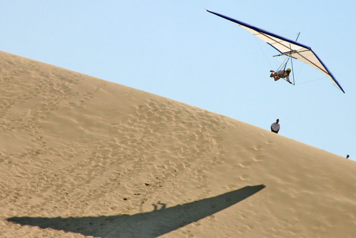 Hang gliding Jockey's Ridge