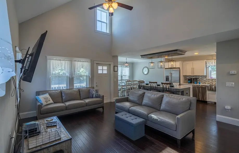 rental image 4