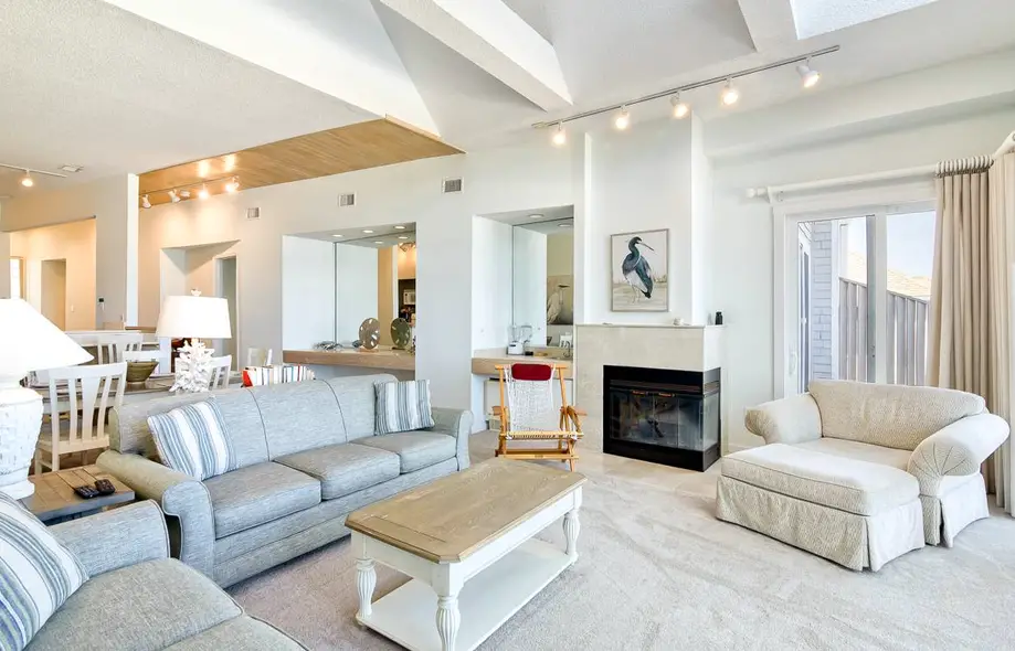 Ocean Hideaway CRS-301