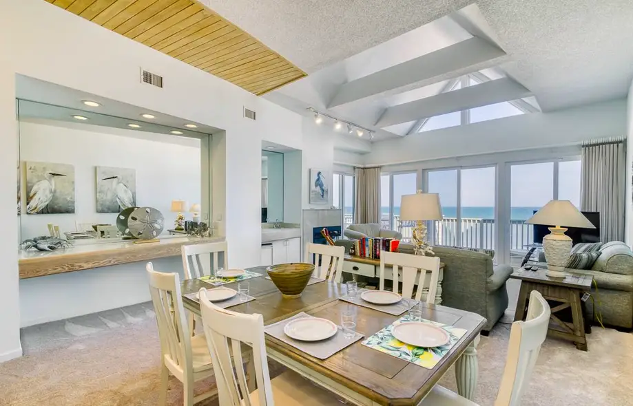 Ocean Hideaway CRS-301