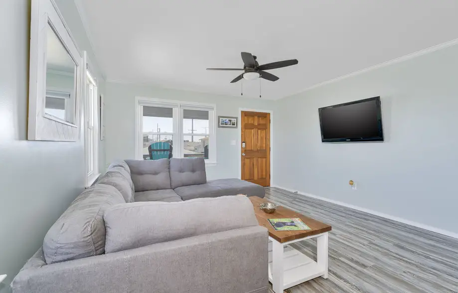 5140 - Hello Beaches